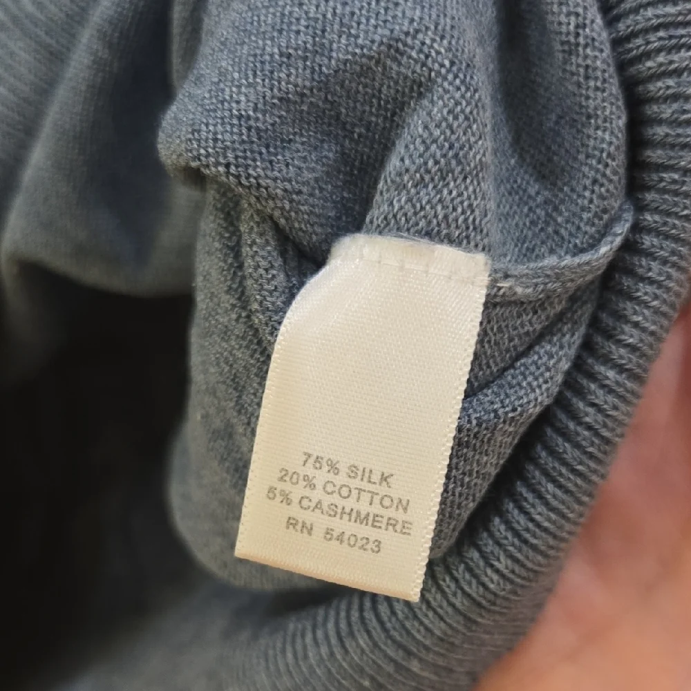 Banana Republic Men's Slate V-Neck Sweater, Silk Cashmere Blend, GUC, Small